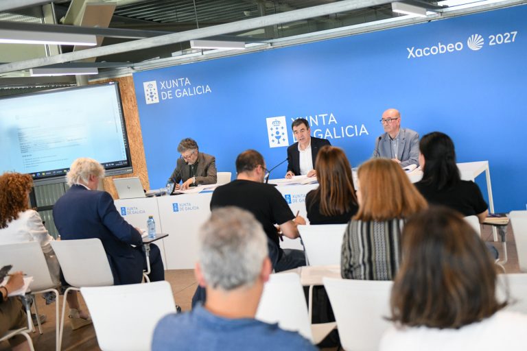 La futura Ley de educación digital de Galicia incorporará una treintena de aportaciones del Consello Escolar