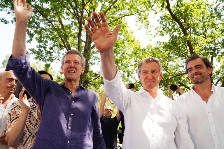 Rueda pone deberes en las urnas al PP coruñés: en 2027 quiere en O Pino «a los alcaldes de Ferrol, A Coruña y Santiago»