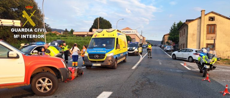 Sucesos.- Fallece un motorista en Barro (Pontevedra) en una colisión frontolateral con un coche