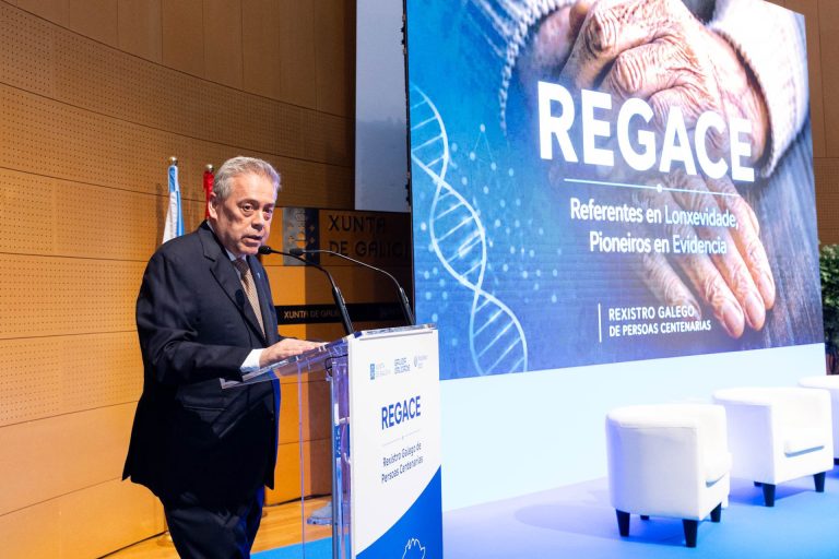 Galicia contará con un registro «pionero» de personas centenarias para conocer cómo viven y trabajar en salud pública