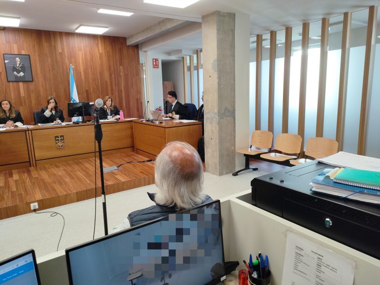 Un galerista vigués acepta un año de prisión por apropiarse de varias obras del pintor Rafael Alonso