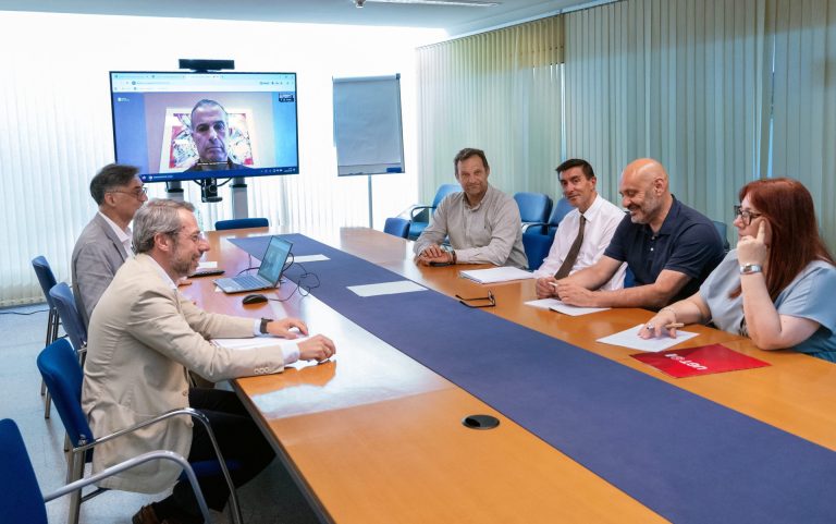 La mesa del diálogo social sobre absentismo se reúne por cuarta vez antes de publicar un borrador de plan en julio