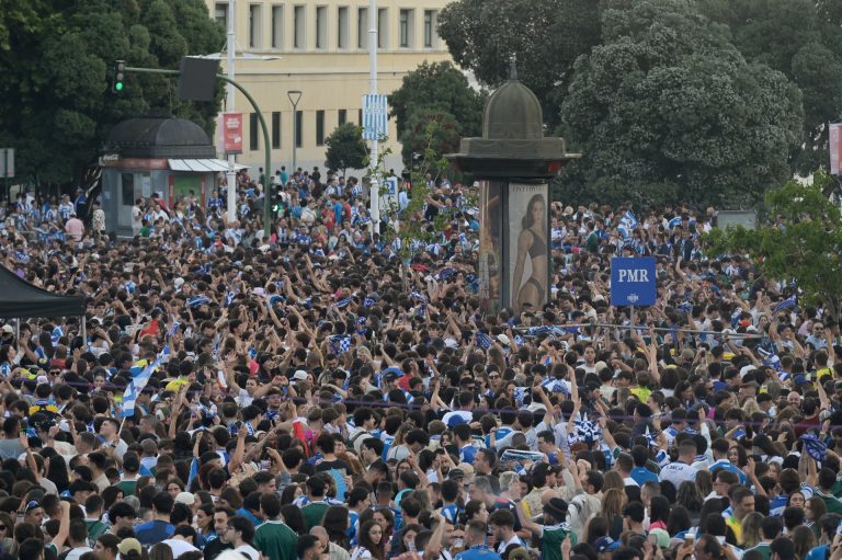 Antiviolencia propone el cierre de Riazor durante un mes por la invasión deL campo ante el ascenso del Deportivo