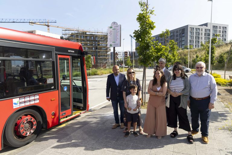 El barrio coruñés de Xuxán se integra desde este lunes en la red municipal de transporte urbano