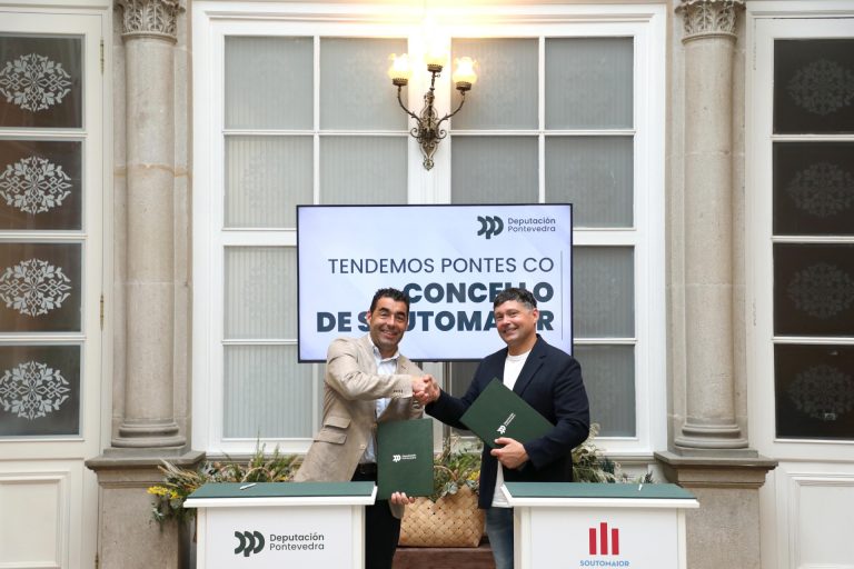 La Diputación de Pontevedra financia con 700.000 euros la renovación de la calle Roxelio Landeiro en Arcade