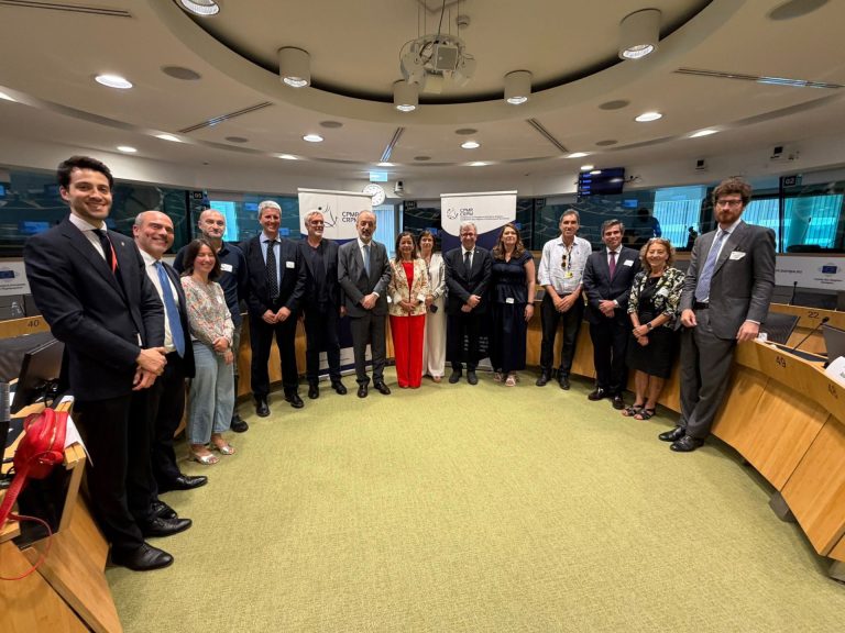 Pesca.- Galicia defiende en Bruselas la propuesta de las regiones periféricas para reformar la política pesquera común