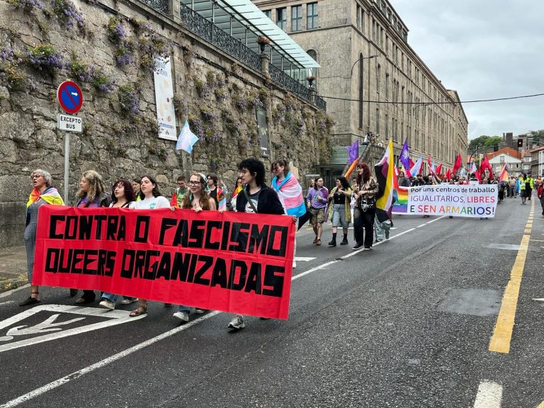 La manifestación por el Orgullo LGTBIQ+ recorre Santiago para protestar contra la violencia hacia el colectivo