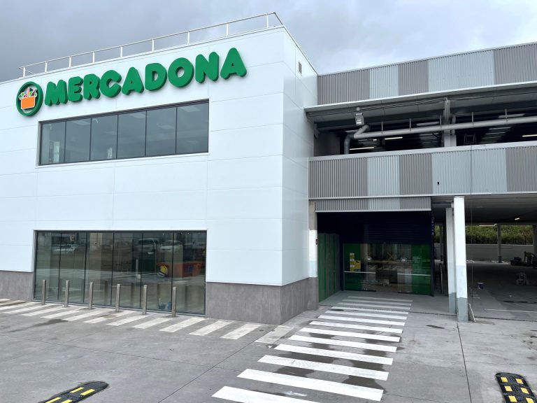 Mercadona contrata 250 personas para la campaña de verano en sus supermercados de Galicia