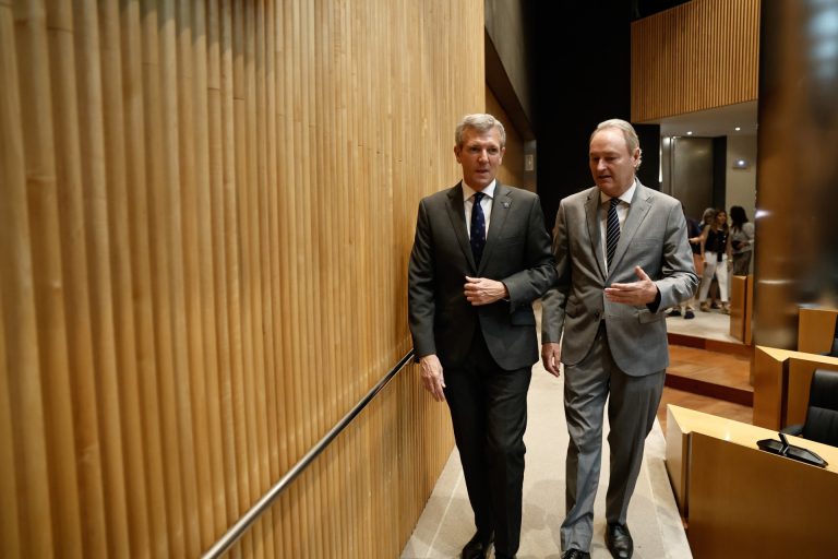 Rueda dice que la ‘ley de nietos’ relaja requisitos para nacionalizar y pide demostrar una «conexión real» con España