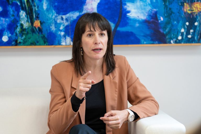 Pontón recuerda que «con Fraga votaban los muertos» y responde al PP: «Cree el ladrón que todos son de su condición»