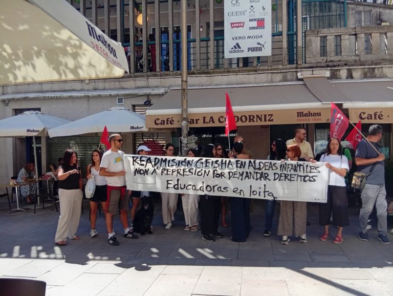 Trabajadores de Aldeas Infantiles protestan por el despido de una delegada sindical tras pedir medidas de conciliación