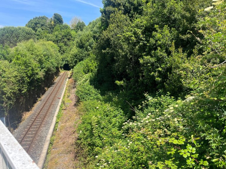 Adif invierte 3 millones en mejoras en el tramo Ferrol-Viveiro en zonas susceptibles de riesgo por lluvias