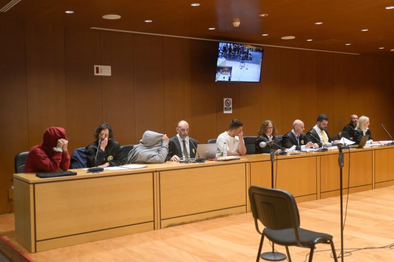 Condenados a 20 años de cárcel los dos acusados de asesinar a Yoel Quispe en A Coruña