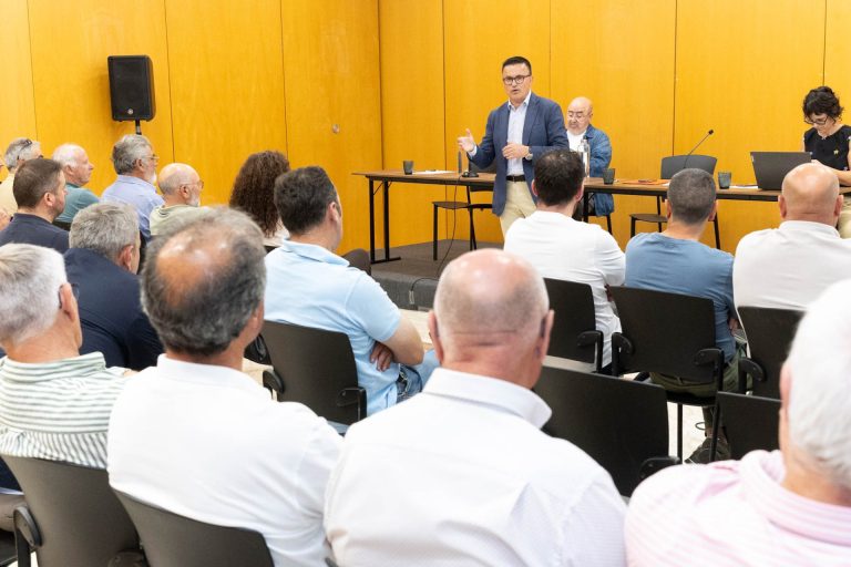 La Xunta destaca las ayudas para rehabilitar viviendas destinadas a trabajadores de sectores como el agroalimentario