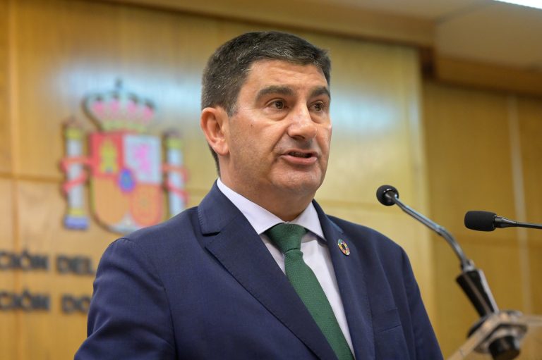 El delegado del Gobierno en Galicia, Pedro Blanco, se postula para ser el candidato del PSOE a la Alcaldía de Santiago