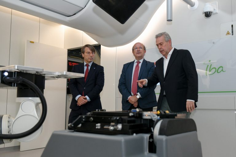 El Centro de Protonterapia de Galicia prevé atender a sus primeros pacientes a finales de este año o principios de 2027