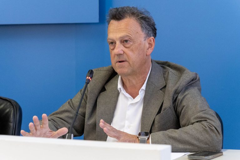 Rural.- La Xunta defiende que las riadas de Valdeorras «no pueden atribuirse exclusivamente a los incendios»