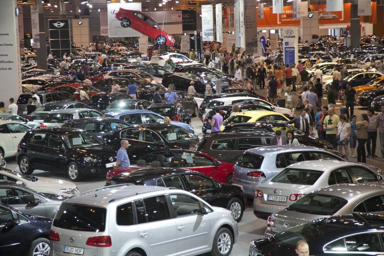 La venta de coches de segunda mano baja un 1% en el primer semestre en Galicia