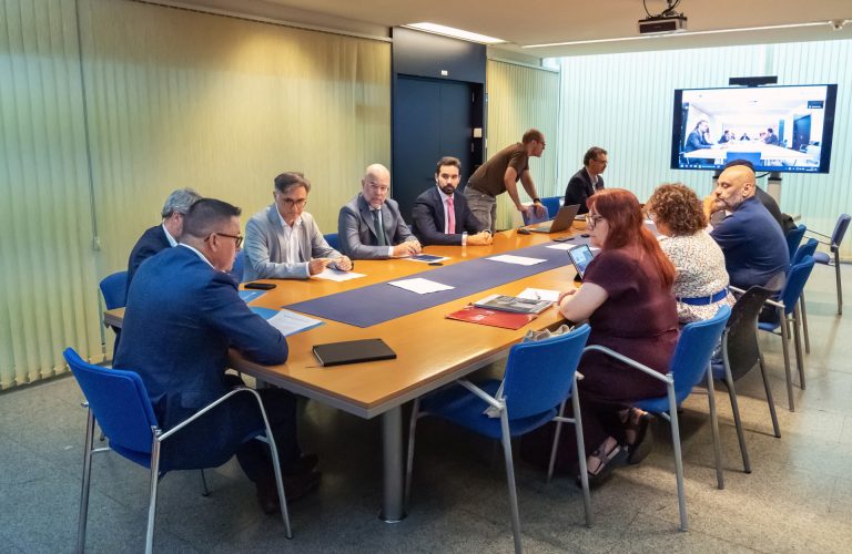 Plan de la Xunta para reducir las bajas «evitables»: acaban las comparecencias en el diálogo social solo con CEG y UGT