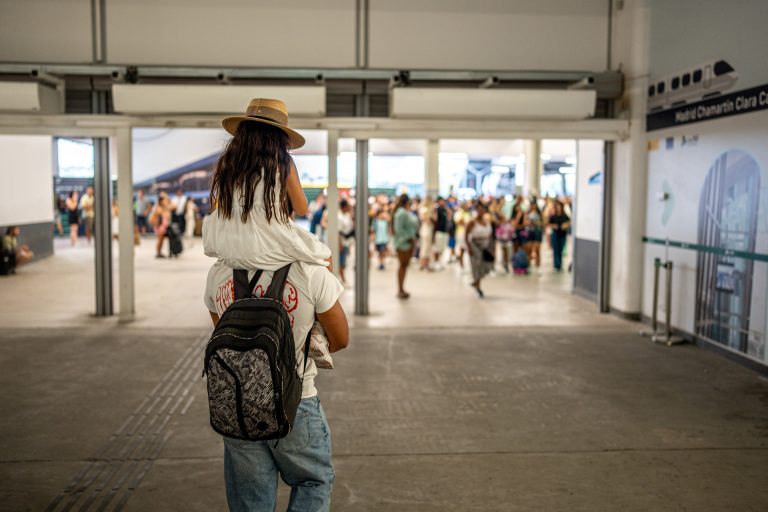 La circulación ferroviaria entre Ourense y Santiago se normaliza tras repararse la incidencia en O Irixo