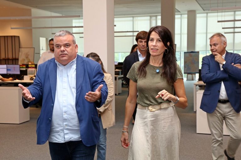 Allegue cuenta con que Galicia pase de segunda por la cola a primera por la cabeza en peso de la vivienda protegida