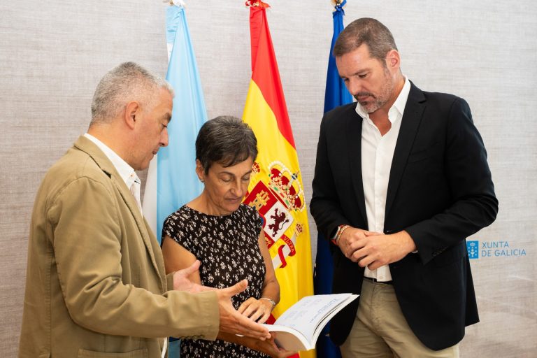 El Consello da Cultura llama a «concretar» el Plan de Normalización y pide «virar» la presencia del gallego en las aulas