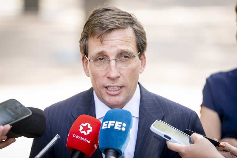 Almeida llama a candidatos del PP a ser el «antídoto» frente a un Gobierno «nocivo»: «Ganar, ganar y volver a ganar»