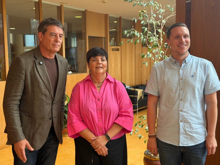Besteiro pide a la Xunta más financiación para las universidades públicas y la gratuidad de las matrículas de máster