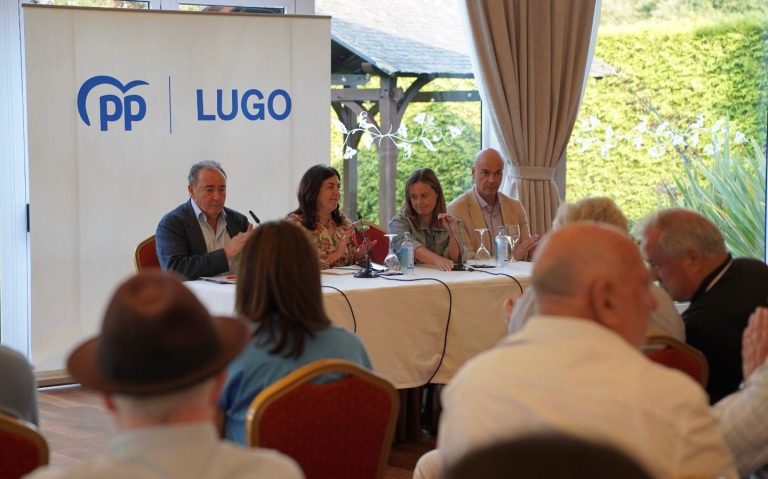 Candia (PP) insiste en las «supuestas irregularidades» del alcalde de Muras por contratos con asesorías ligadas al BNG