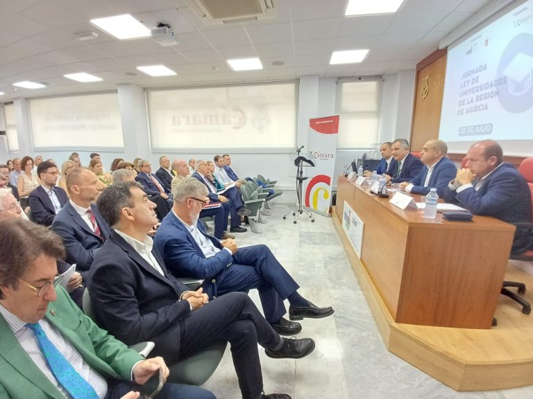 El conselleiro de Educación advierte del «deterioro» de la calidad educativa generado por la LOMLOE