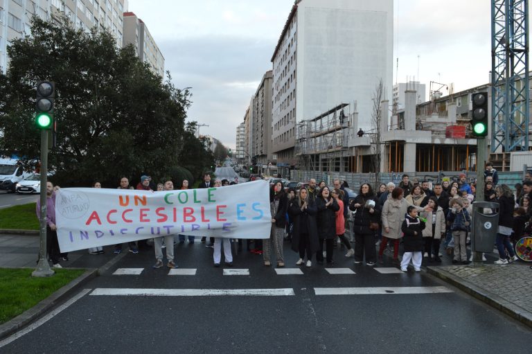 El Ayuntamiento de A Coruña urge a la Xunta a asumir sus competencias en centros escolares