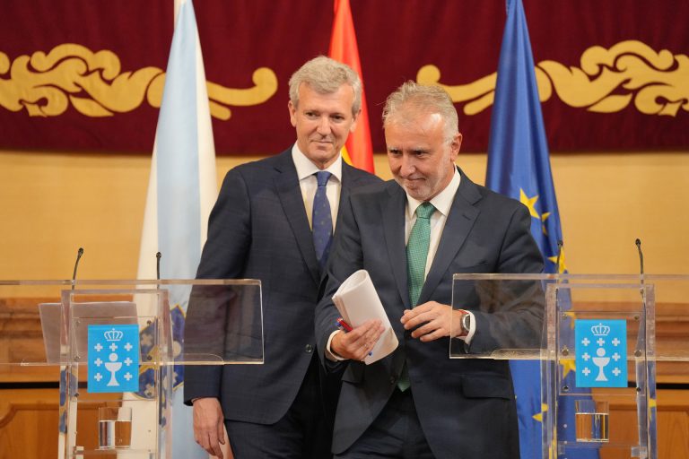 El Gobierno espera cerrar en los próximos días el traspaso a la Xunta de los permisos de trabajo a personas extranjeras