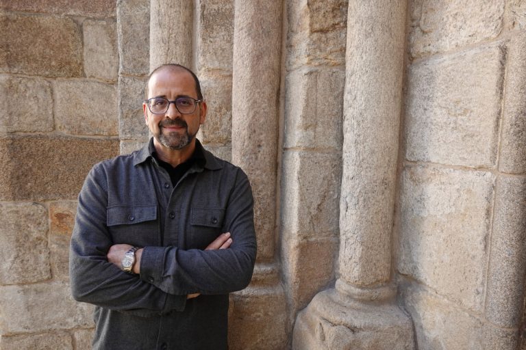 El presidente de la RAG percibe un «clamor» para que los partidos dialoguen sobre el gallego: «No busquen disculpas»