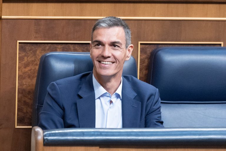Pedro Sánchez felicita el Día de Galicia y la celebra como «una tierra orgullosa» de su lengua, cultura e identidad