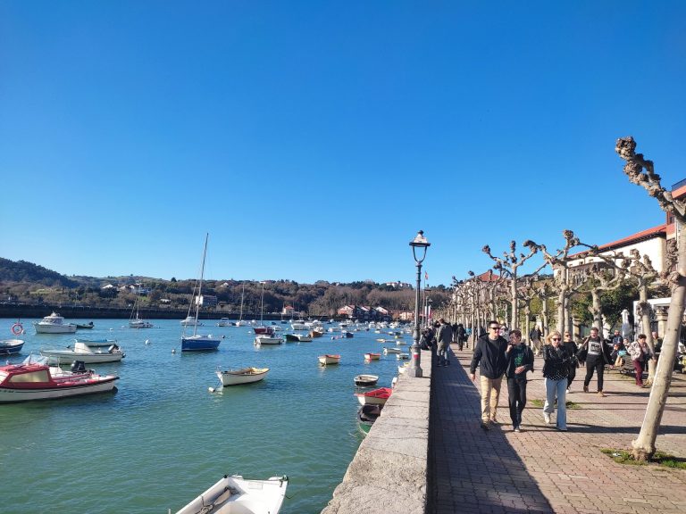 Cielos despejados y subida de temperaturas en la mayor parte de España el domingo con tormentas en Baleares y Cataluña