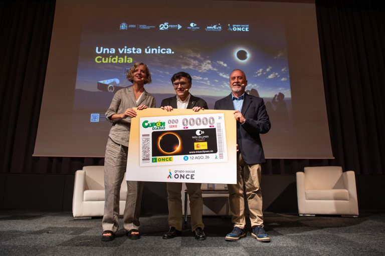 El Gobierno insta a evitar desplazamientos para ver el eclipse del 12 de agosto e insiste en la protección ocular