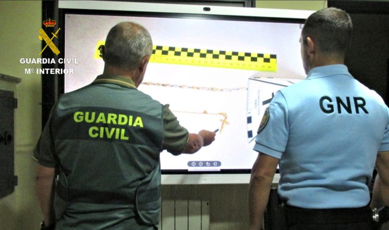 Detenido un vecino de Arzúa por cuatro supuestos robos de joyas y dinero en localidades de Pontevedra
