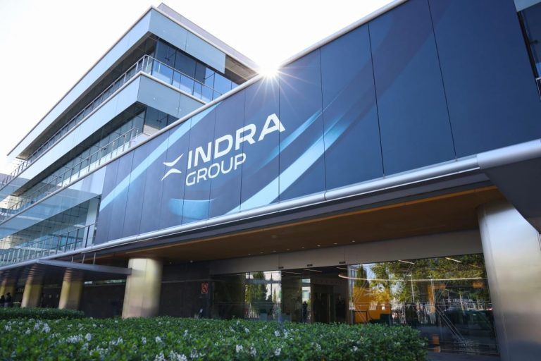 Indra aclara que la planta anunciada en Galicia es compatible con su intención de instalarse en Asturias