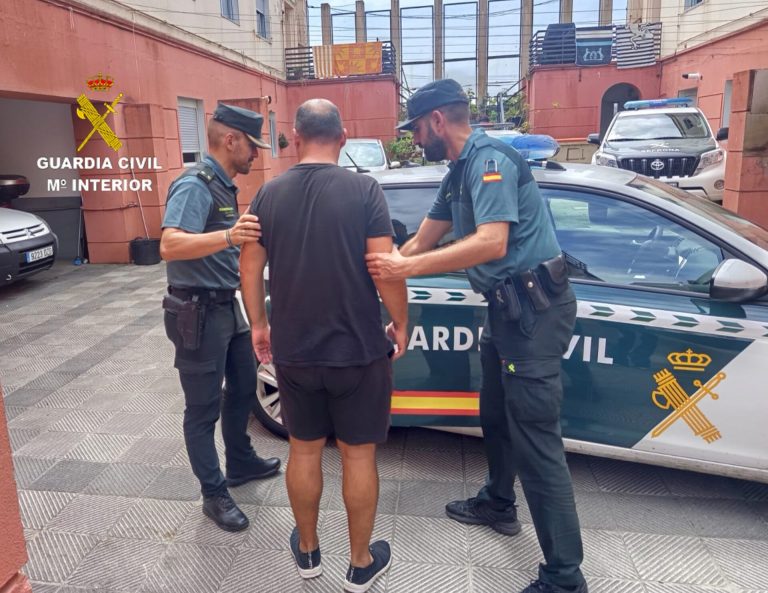 Detenido en Cangas un hombre como presunto autor de cuatro robos con violencia a personas ebrias o con discapacidad