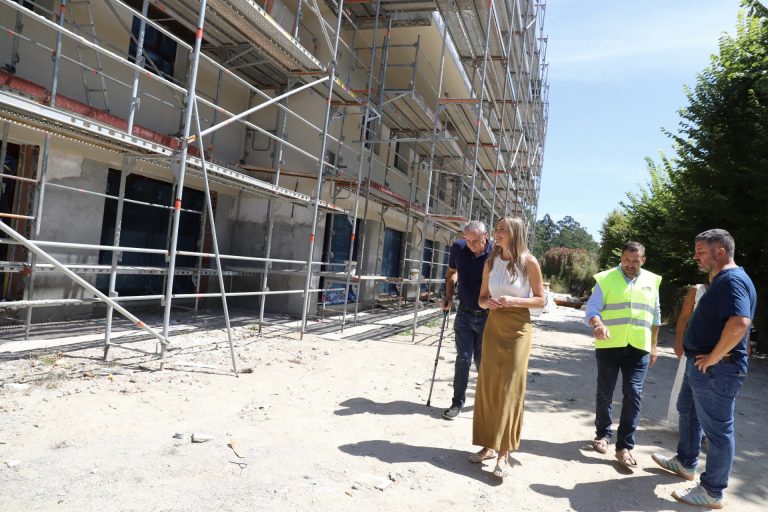 La Xunta destaca su «compromiso» con la atención a personas con discapacidad desde la nueva residencia de Outes