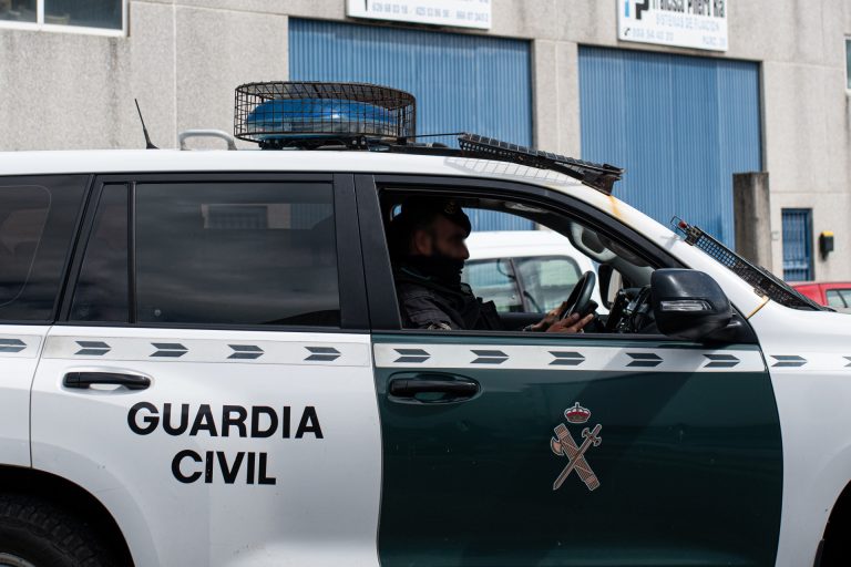 Detenidas dos personas involucradas en una pelea que dejó heridos a dos guardias civiles en el Albariño de Cambados