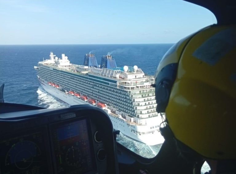 Sucesos.- Evacúan al Hospital de A Coruña a una crucerista de 61 años tras sufrir un accidente en el Britannia