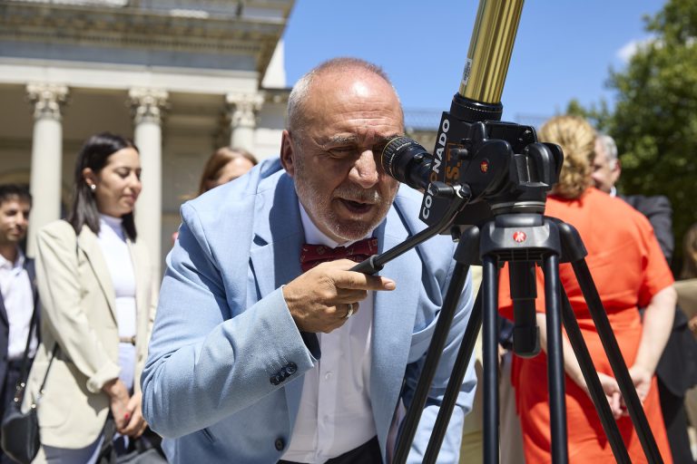 El Gobierno emitirá una predicción del tiempo especial del eclipse: «Estadísticamente es un día para que no haya nubes»