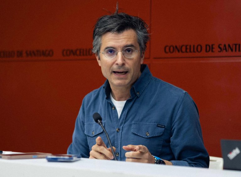 El PP de Santiago promete situar el periodo medio de pago a proveedores por debajo de los 20 días