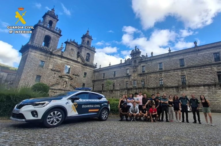 Auxiliados un grupo de 18 peregrinos tras ser derivados desde un albergue en Cea (Ourense) al pabellón municipal