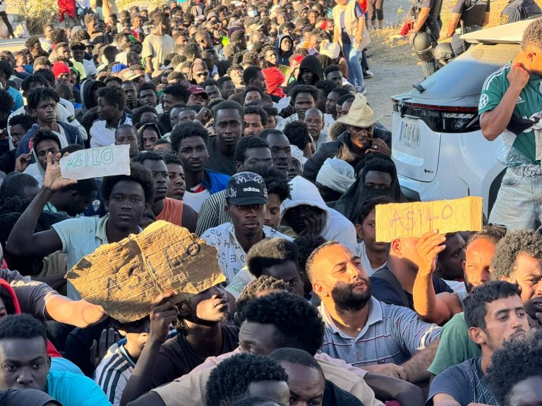 El Defensor del Pueblo apela a la «colaboración» de las CCAA para la «distribución» de los menores migrantes en Ceuta