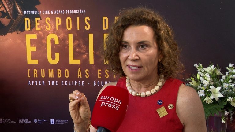 Begoña Vila, ingeniera gallega de la NASA: «Queremos encontrar un planeta como la Tierra, que pueda albergar vida»
