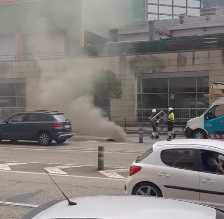 Una avería en una línea de media tensión en Vigo deja sin luz a unos 3.500 usuarios