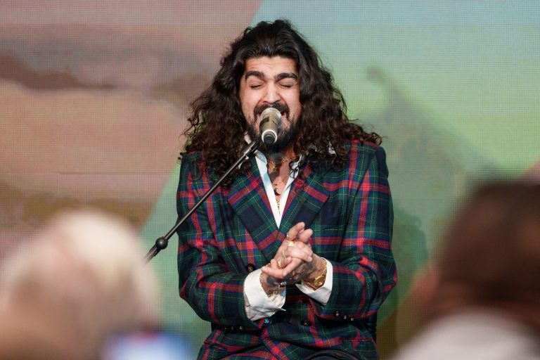 Israel Fernández actuará este sábado en A Coruña en ‘Las Noches de María Pita’