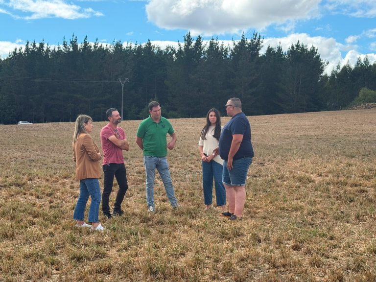 El PPdeG ensalza el «compromiso» de la Xunta con la conservación de las razas autóctonas en una visita a una granja